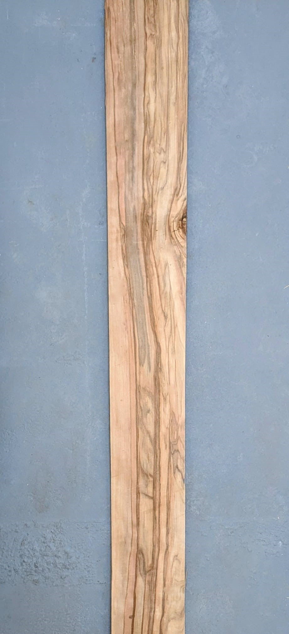 Red gum (satijnnoten) fineer | 140x15 cm