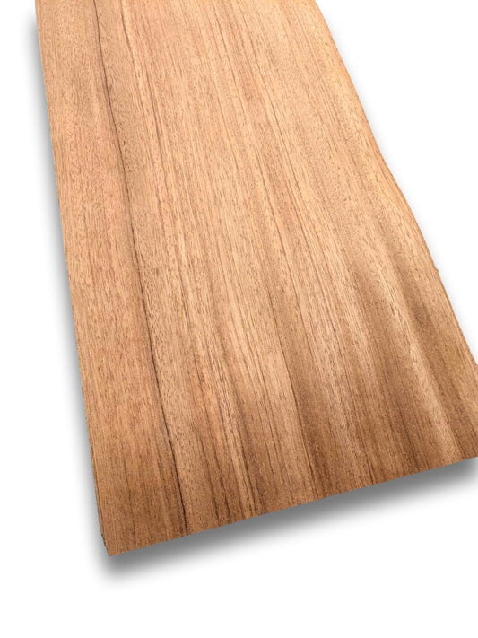 Bubinga fineer | 235x20 cm