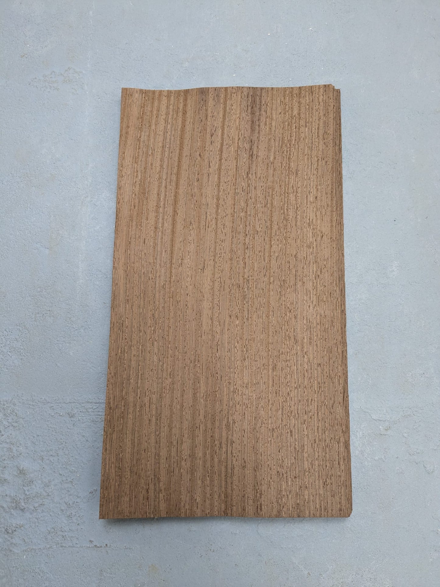 Wengé fineer | 41x22 cm