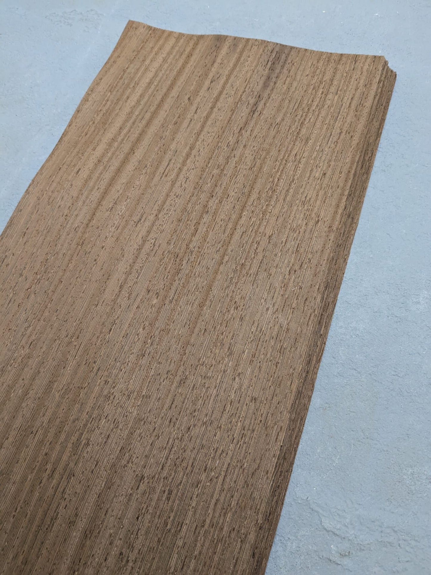 Wengé fineer | 41x22 cm