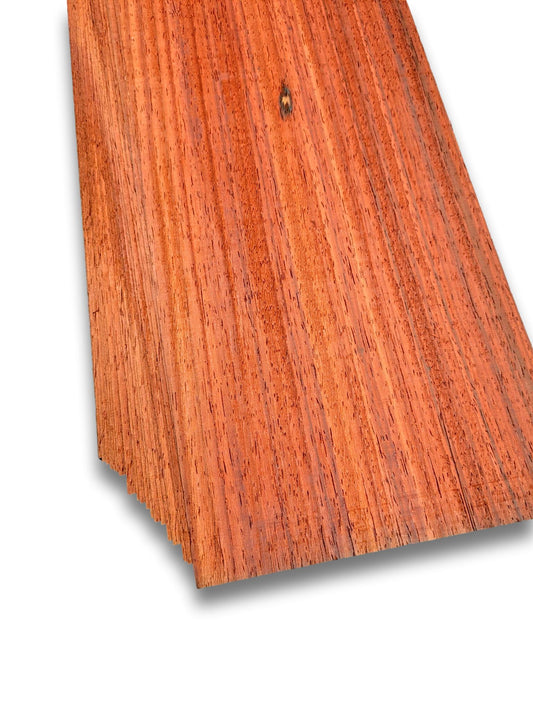Padoek fineer | 24 vellen | 53x18 cm