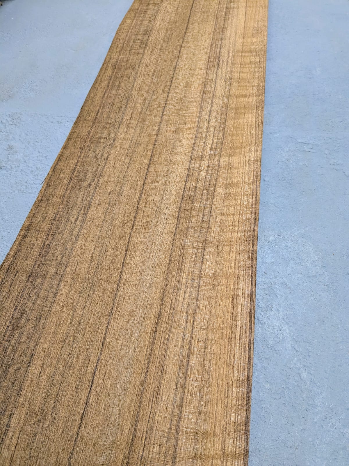 Teak fineer | 235x22 cm